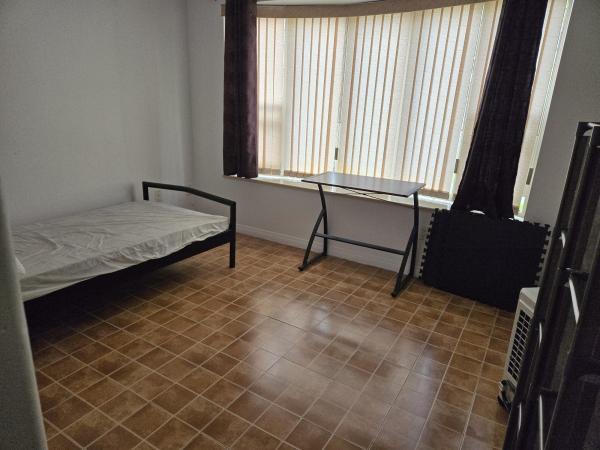 One Fully Furnished Bedroom for Rent|【Jpcanada掲示板】賃貸